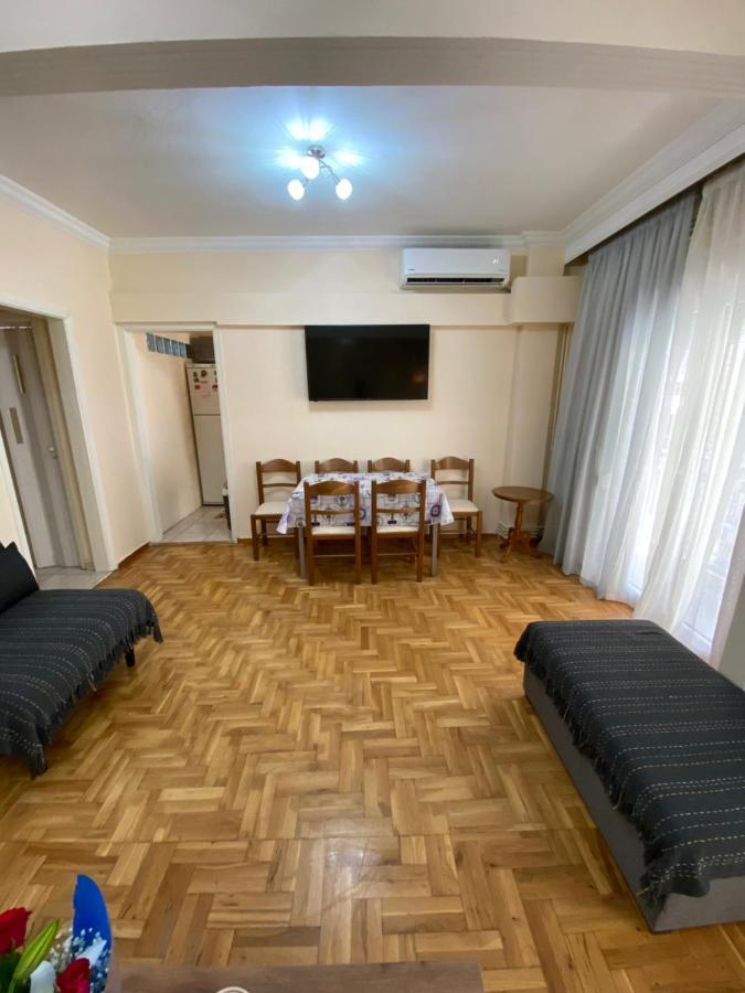 Beautiful Apartment In The Center Of テッサロニキ エクステリア 写真